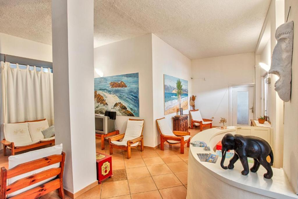 Hotel Al Faro Spiaggia La Cinta Santeodoro ซาน เตโอโดโร ภายนอก รูปภาพ